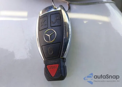 2013 Mercedes-Benz C 250 Luxury/Sport из США, поврежденный, VIN WDDGF4HB8DR267050